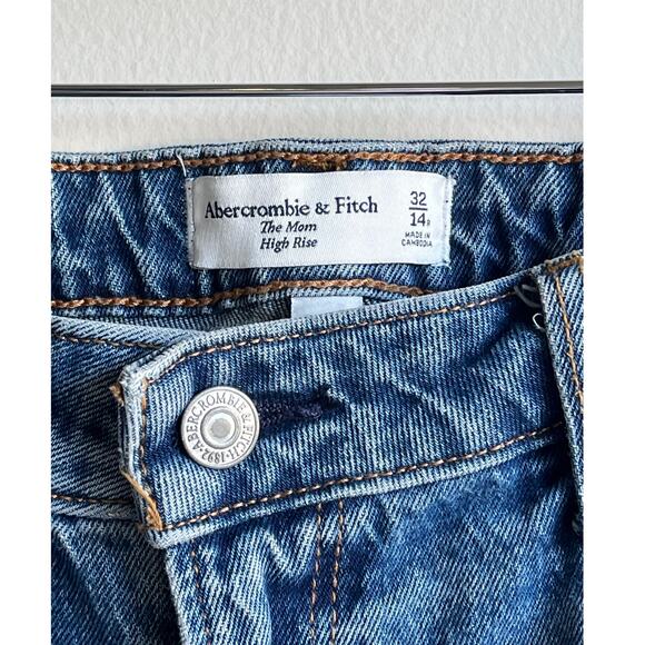 Abercrombie & Fitch Curve Love The Mom High Rise Jeans Blue size 32 14R $99 NWT - Picture 7 of 10